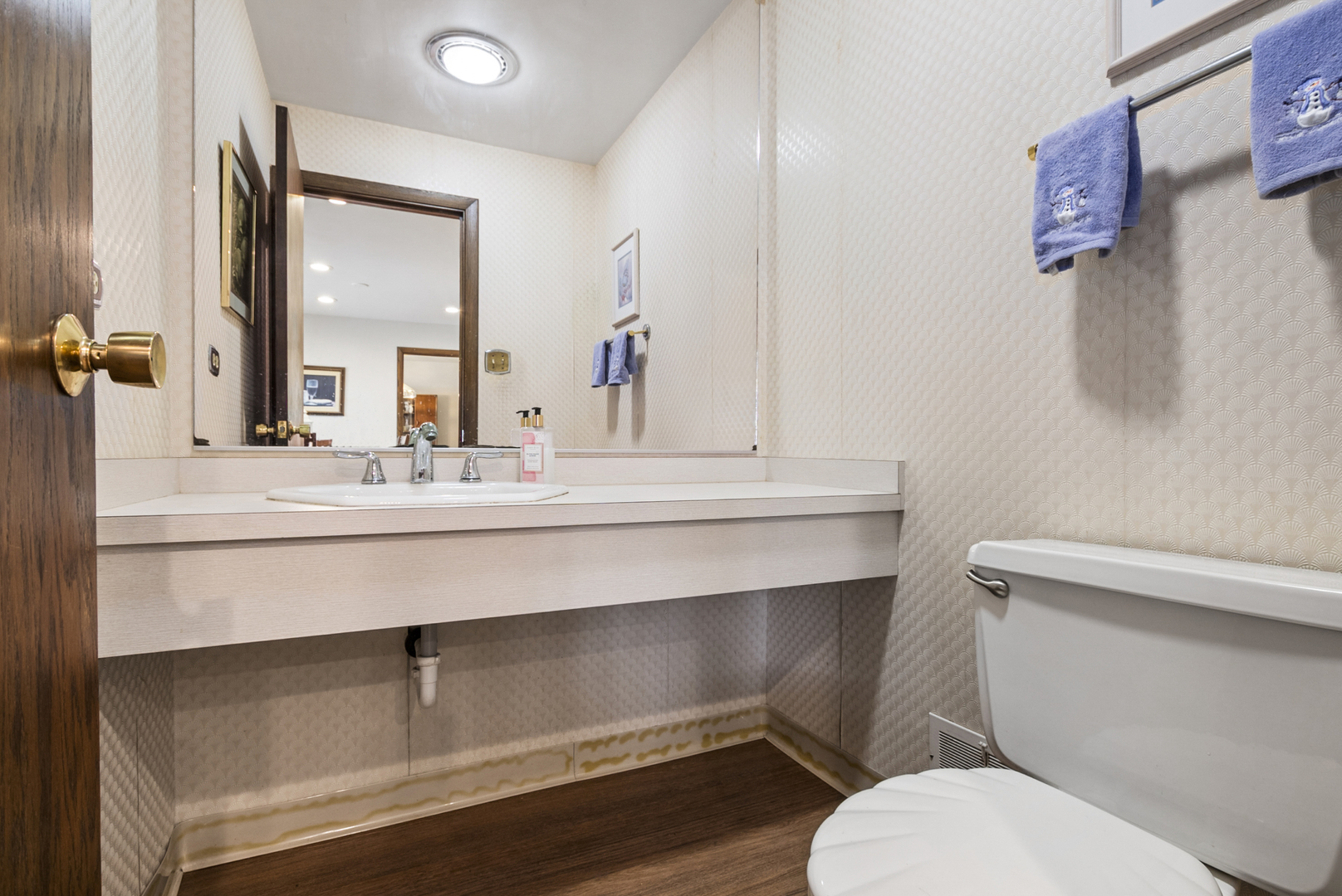 15310 Drexel Avenue Property Photo 13