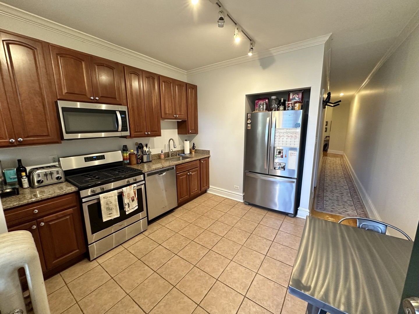 5608 N Kenmore Avenue 3 Property Photo 13