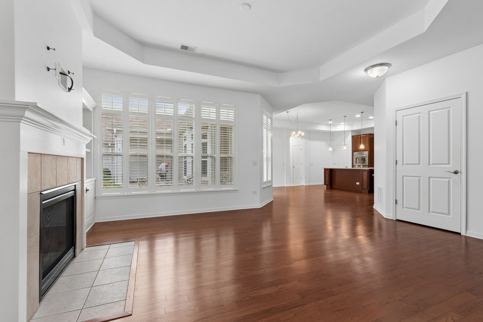 613 Handel Lane Property Photo 6