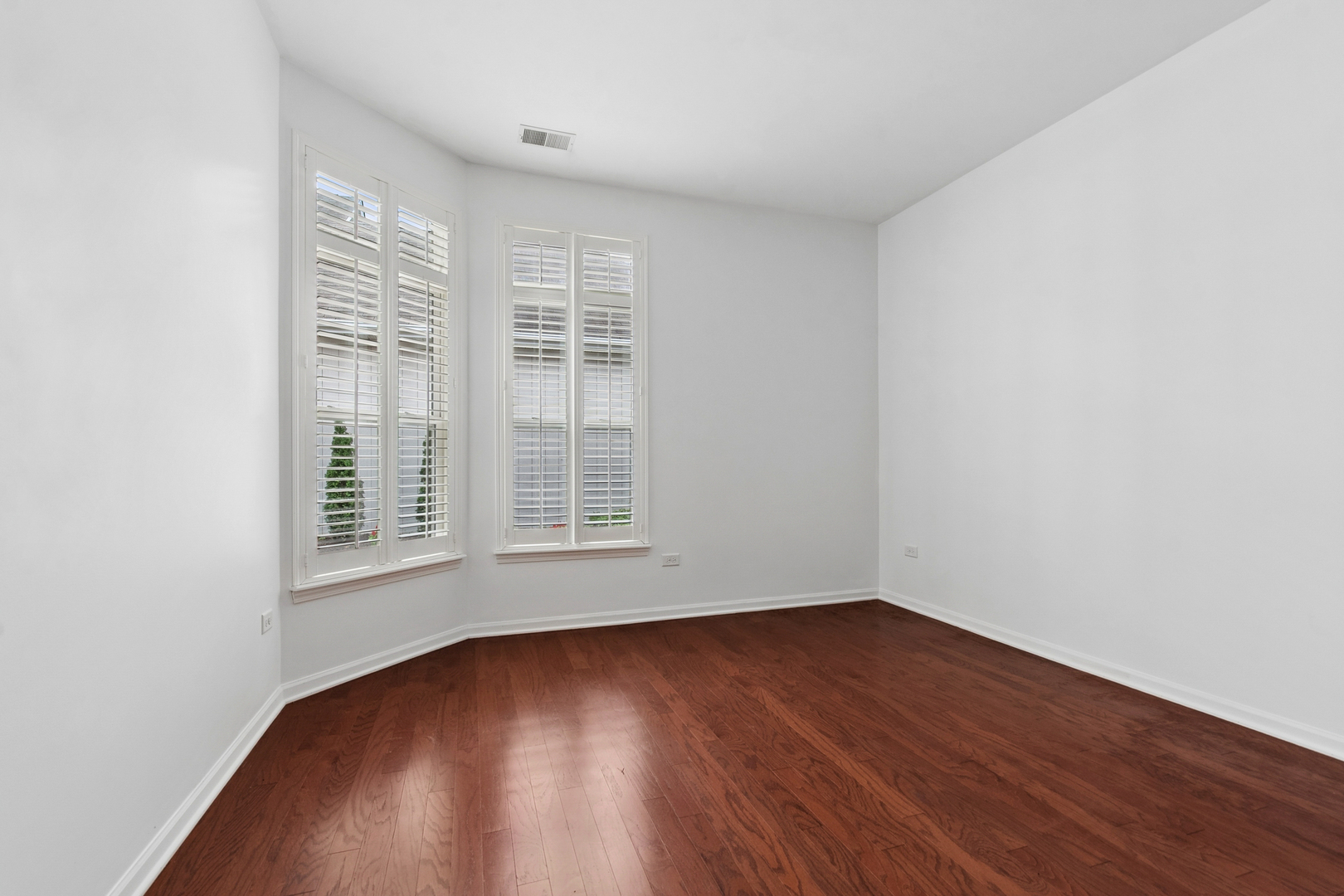 613 Handel Lane Property Photo 21