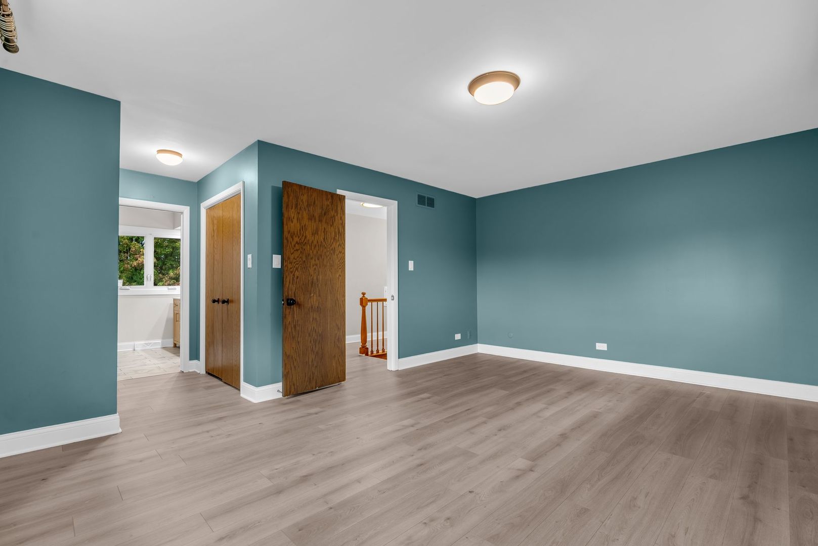 8430 Carriage Green Drive Property Photo 14