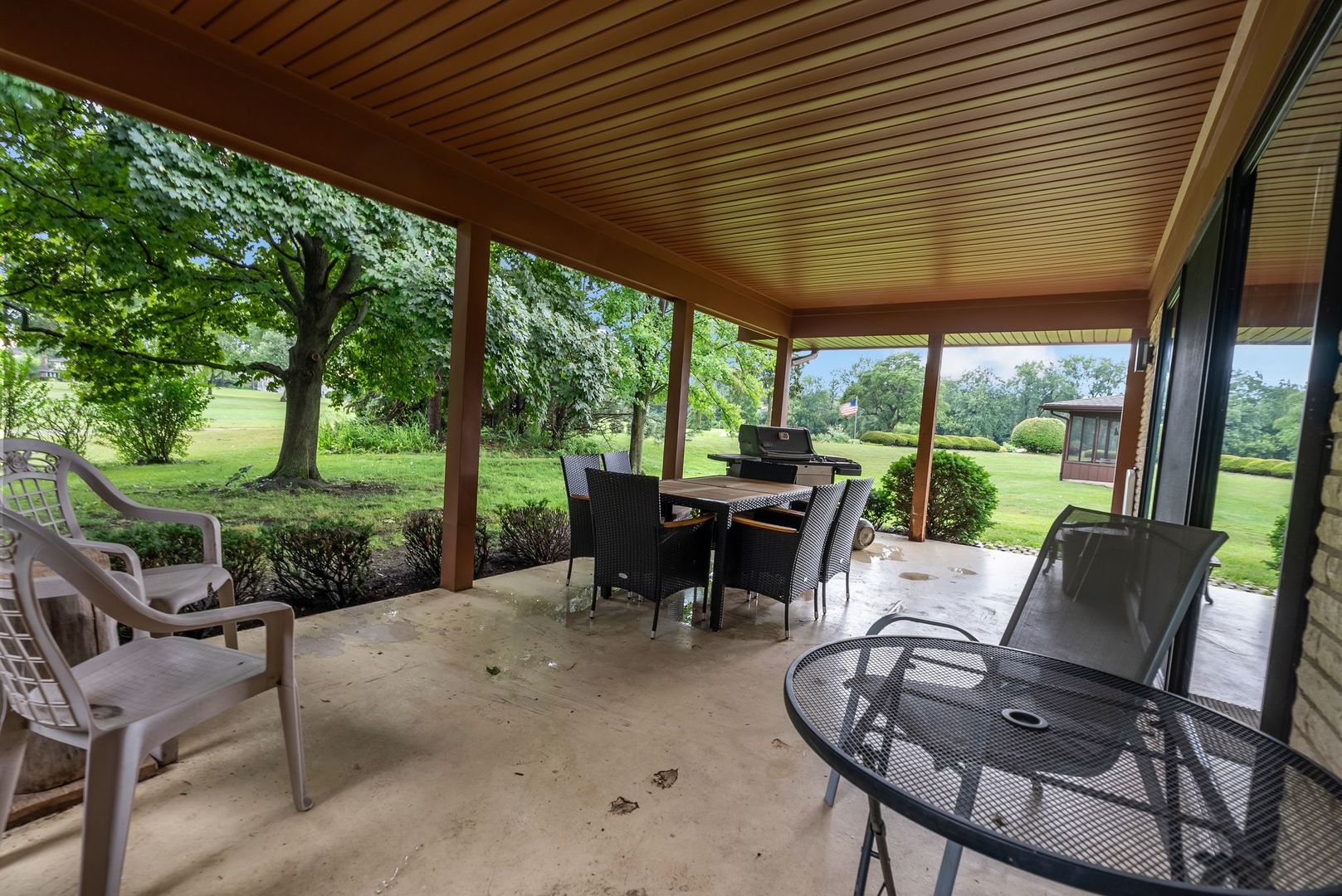 8430 Carriage Green Drive Property Photo 28