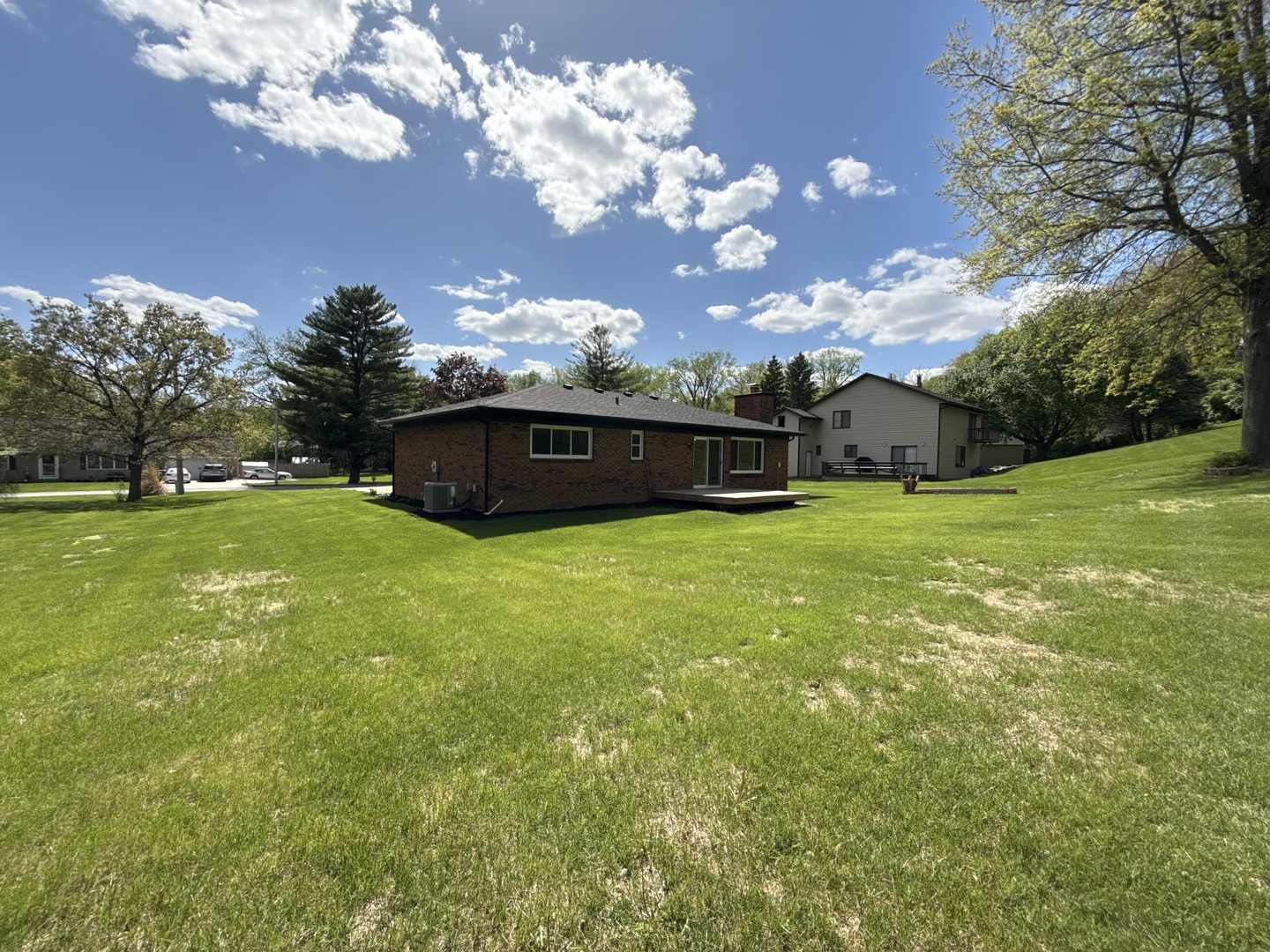4065 Pinebrook Lane Property Photo 9