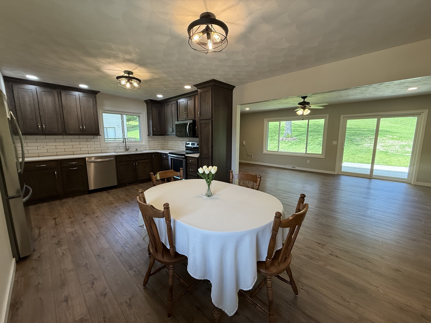 4065 Pinebrook Lane Property Photo 11