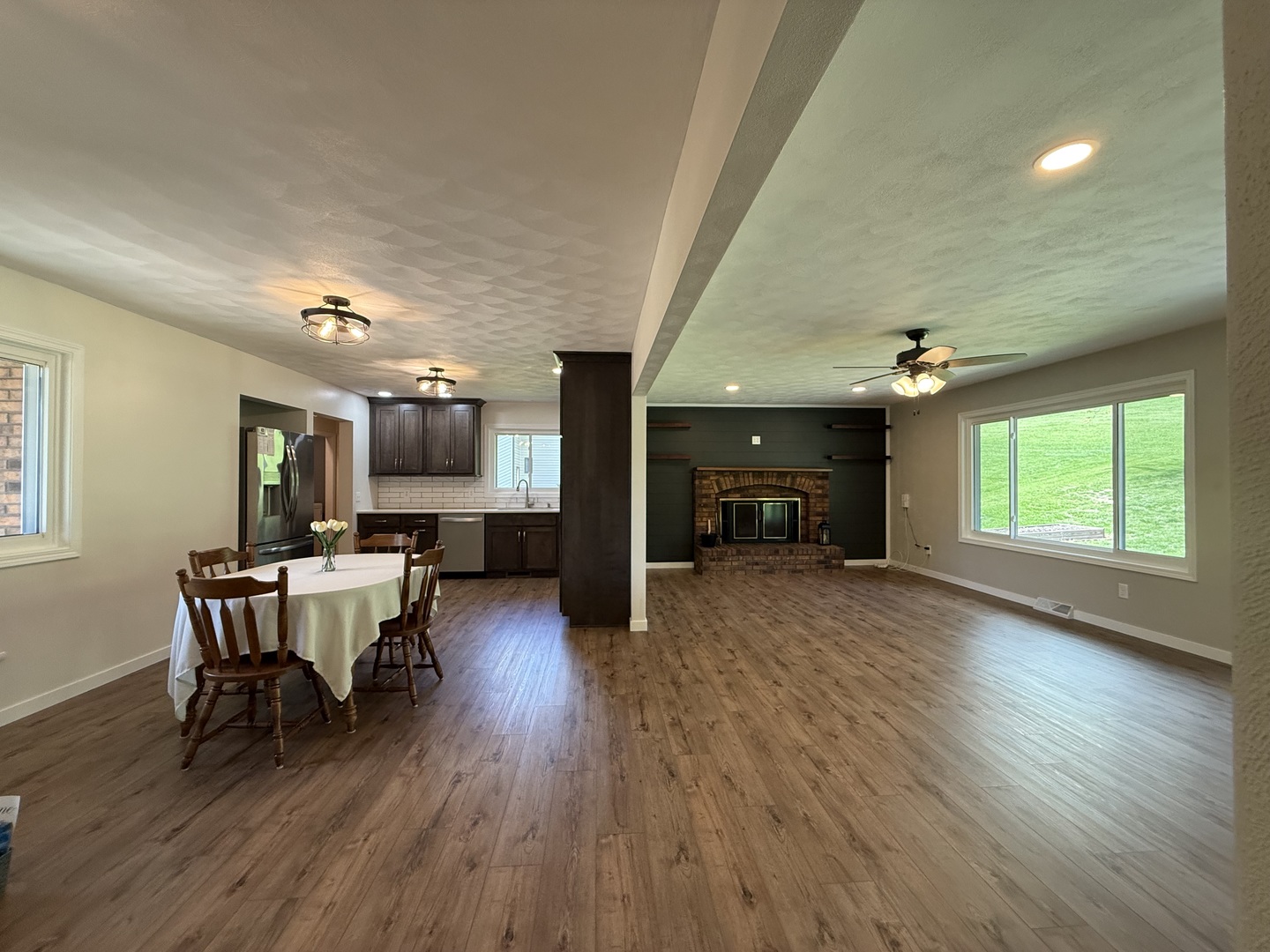 4065 Pinebrook Lane Property Photo 12