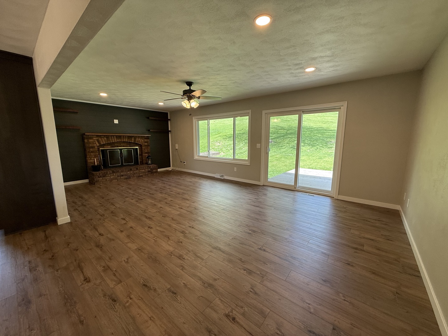 4065 Pinebrook Lane Property Photo 16