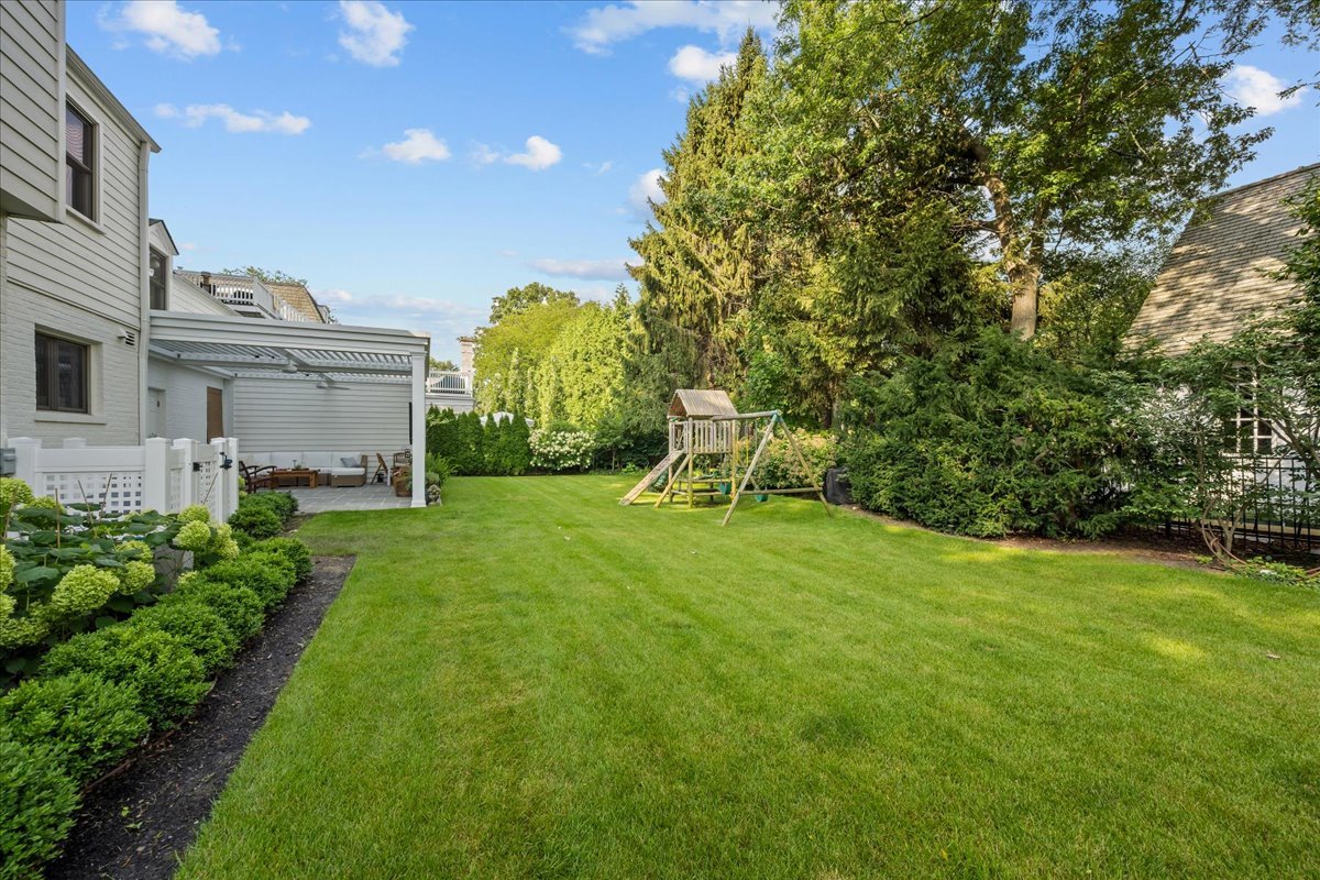 431 Sheridan Road Property Photo 49