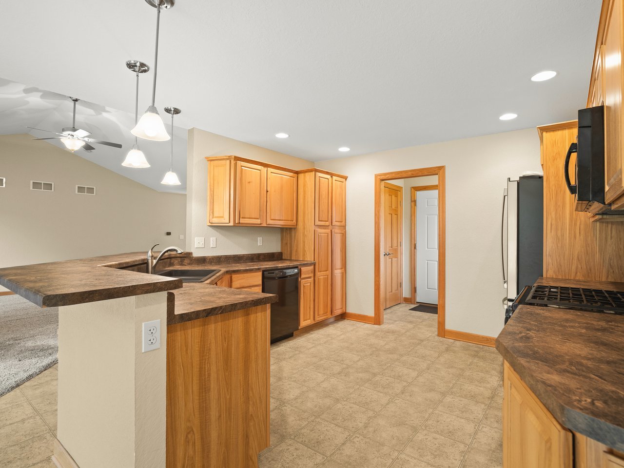 713 Birch Street Property Photo 14