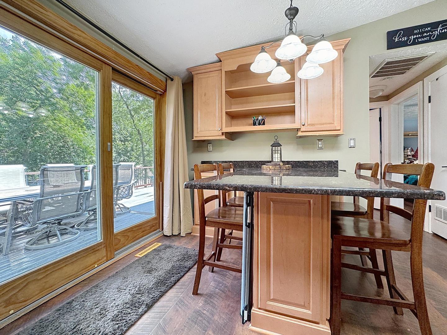 1810 Louise Street Property Photo 7