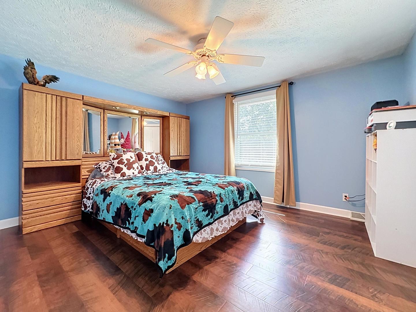 1810 Louise Street Property Photo 11