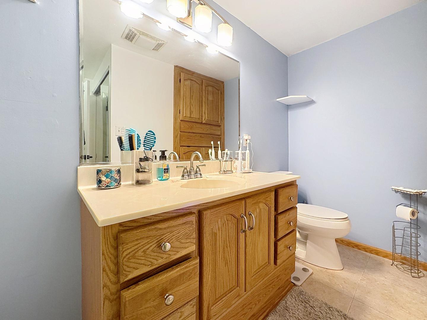 1810 Louise Street Property Photo 18