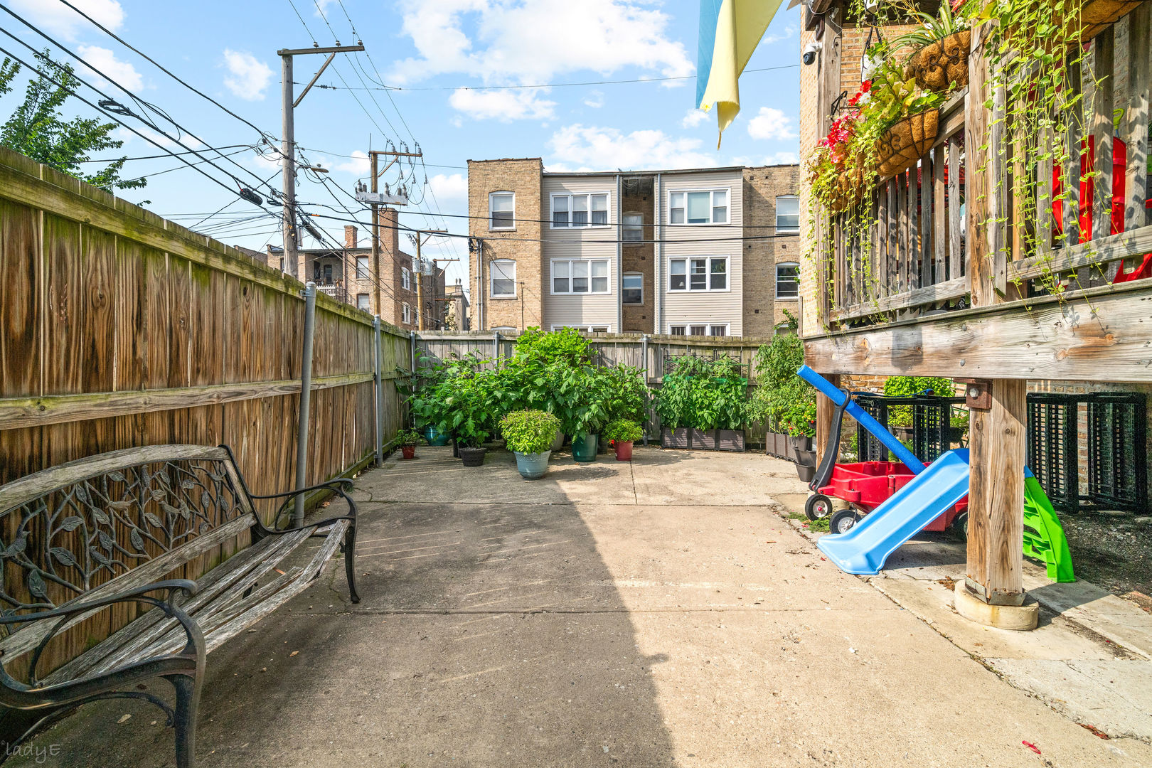 1622 W Wallen Avenue 2s Property Photo 11