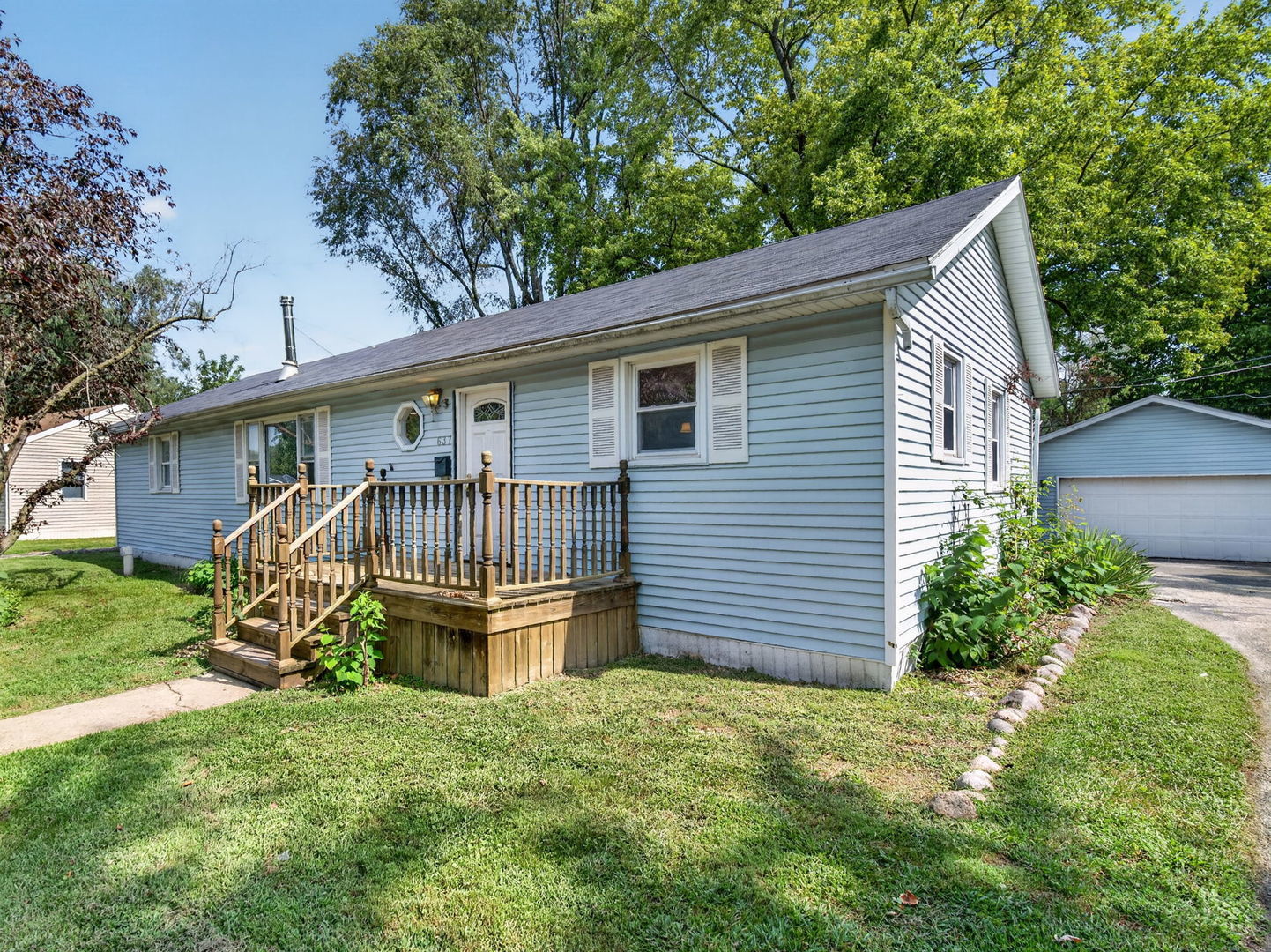 637 S Outer Drive Property Photo 7