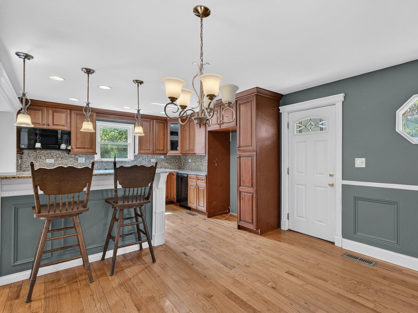 637 S Outer Drive Property Photo 9