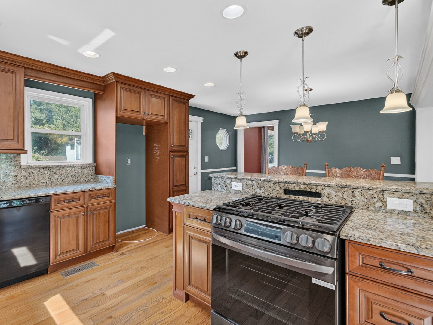 637 S Outer Drive Property Photo 17