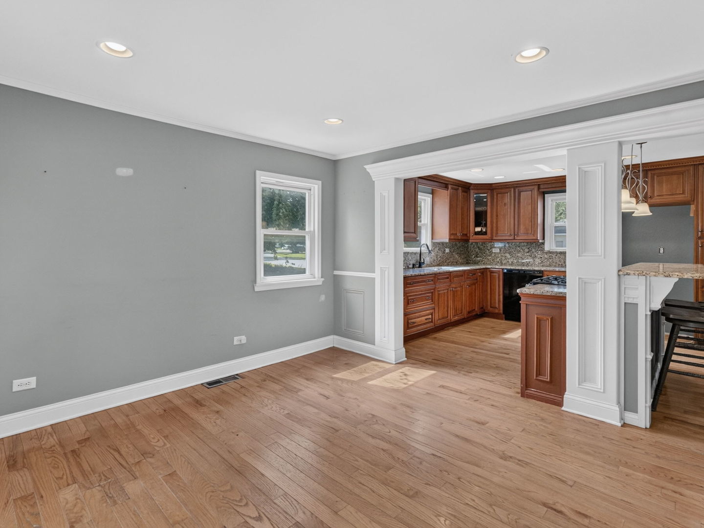 637 S Outer Drive Property Photo 23