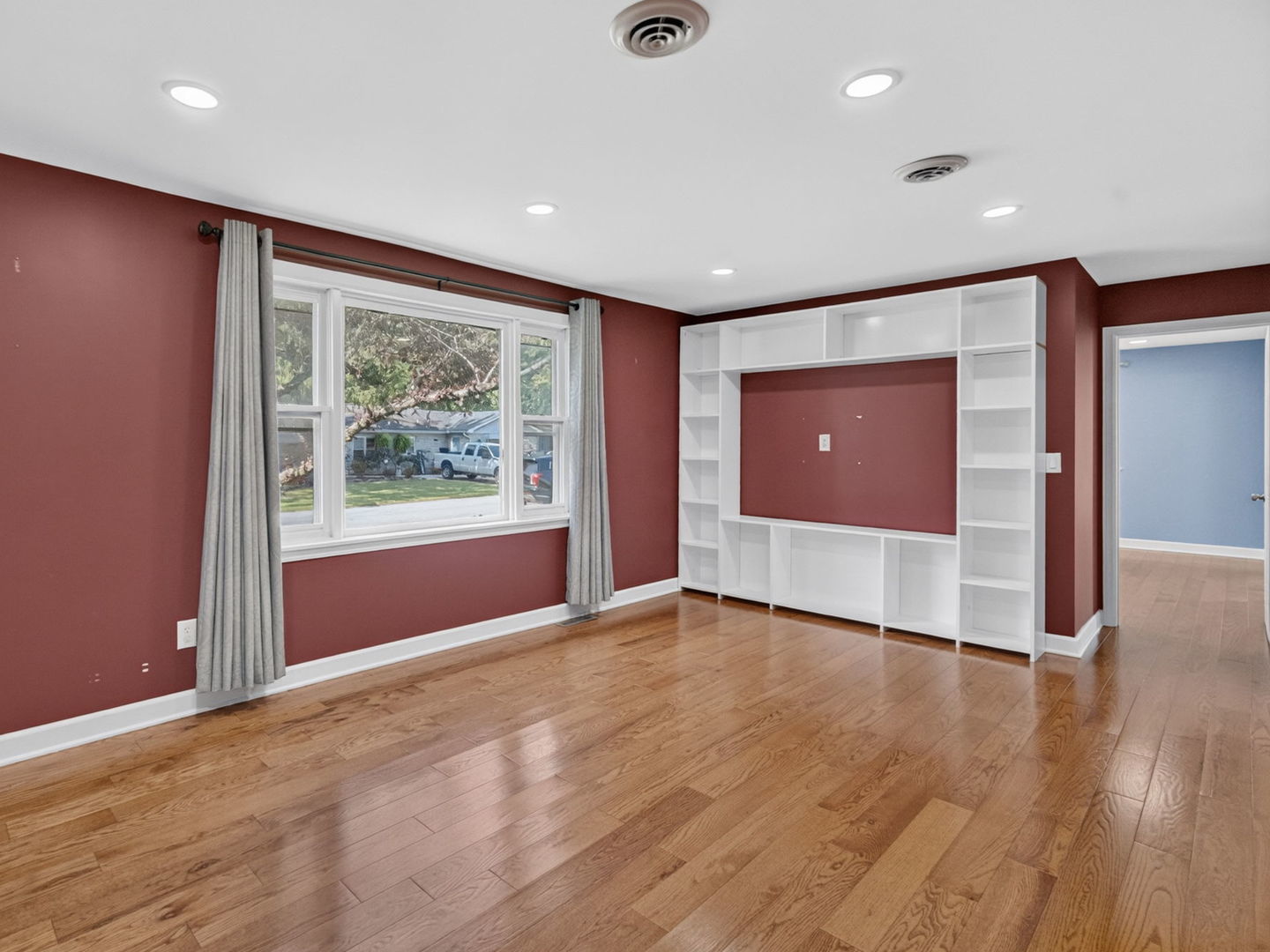 637 S Outer Drive Property Photo 27