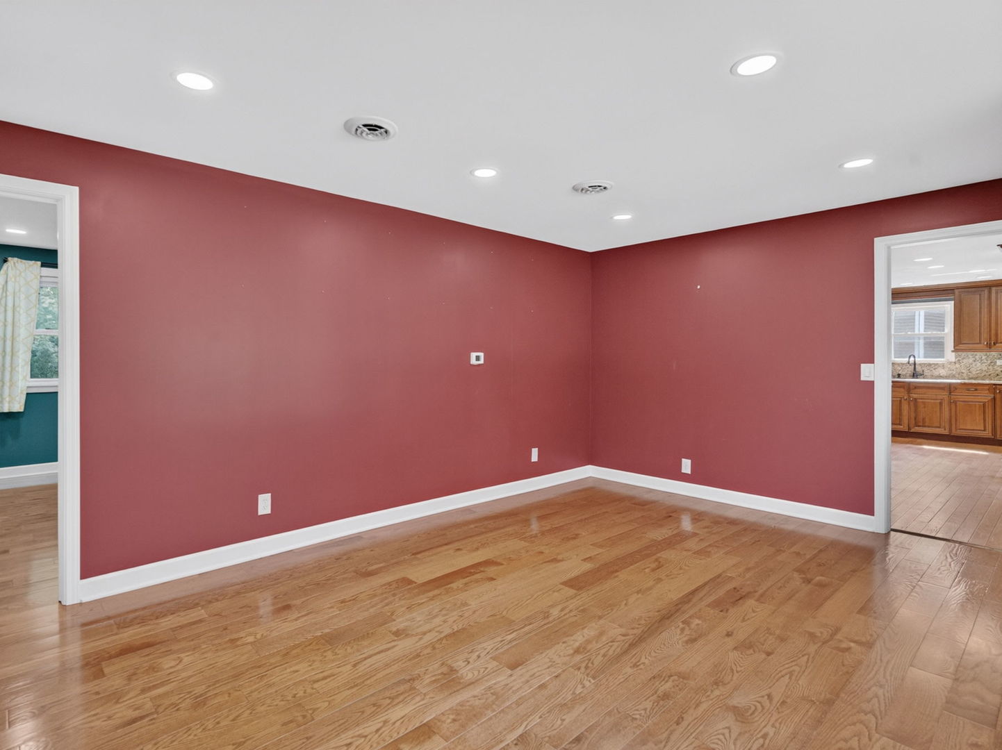 637 S Outer Drive Property Photo 28