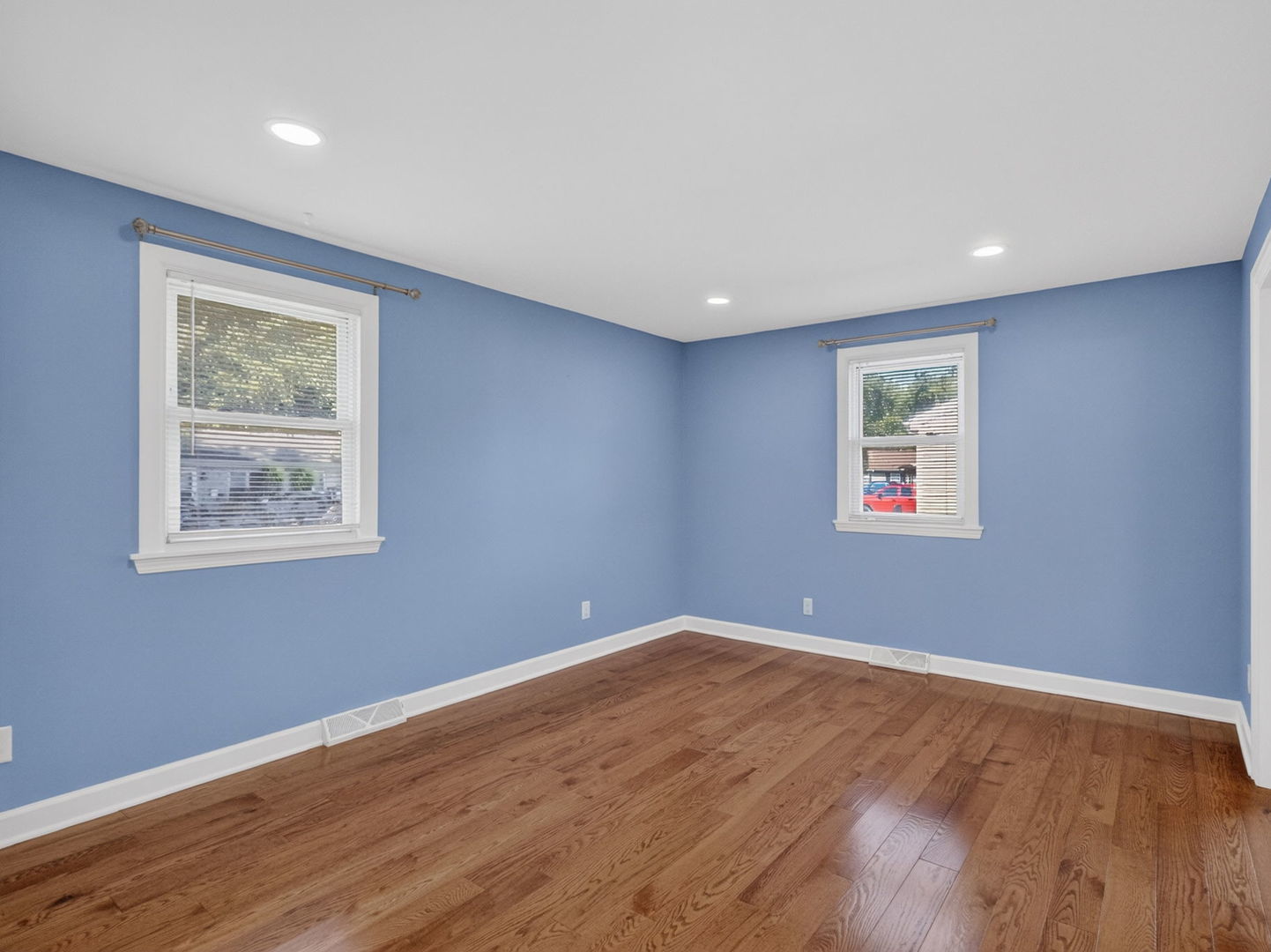 637 S Outer Drive Property Photo 30