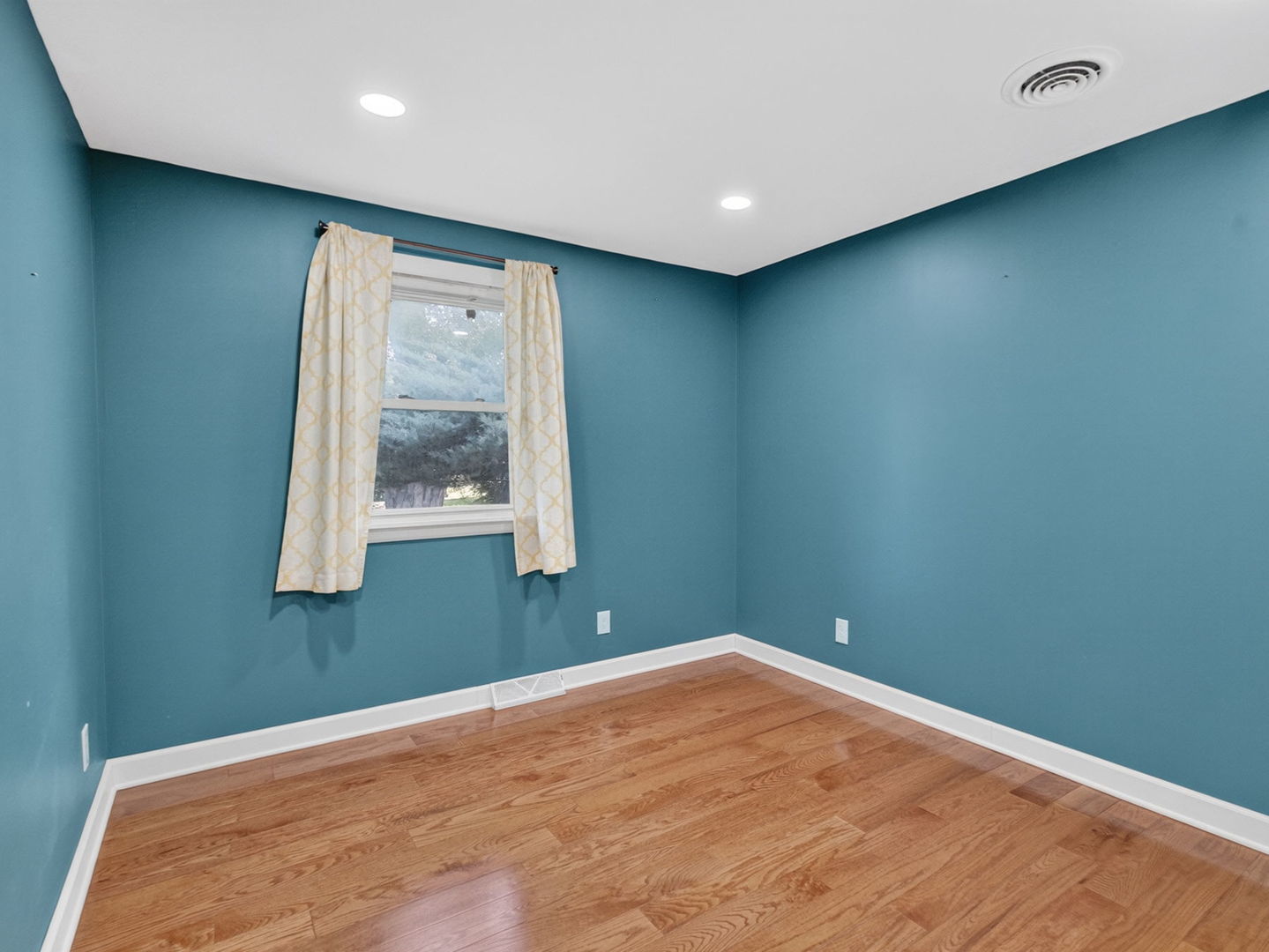 637 S Outer Drive Property Photo 39