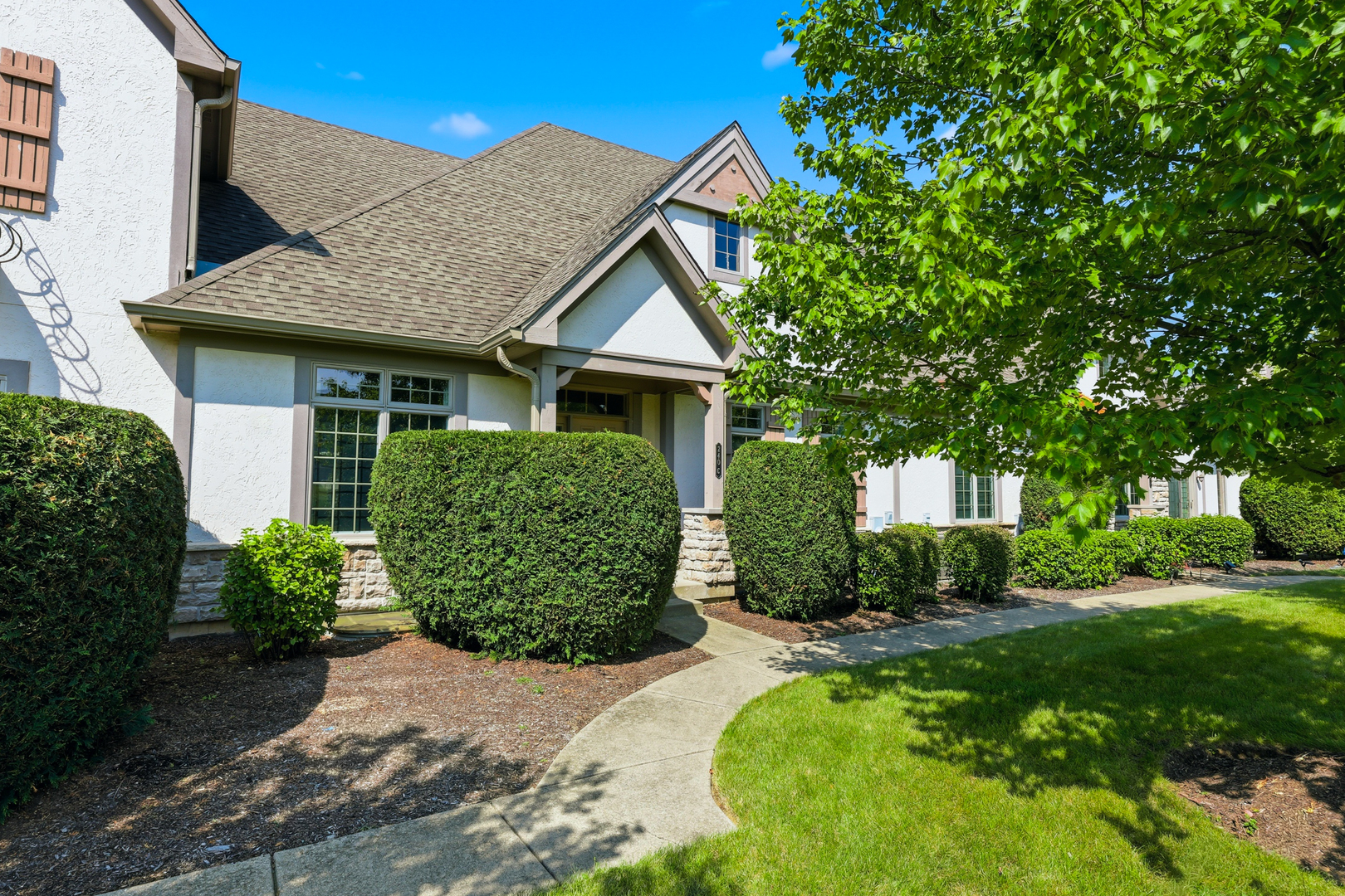240 Regency Court C Property Photo 2