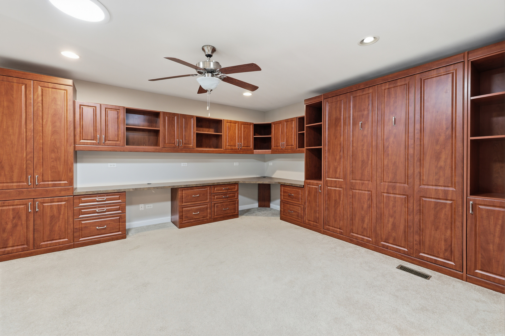 240 Regency Court C Property Photo 20