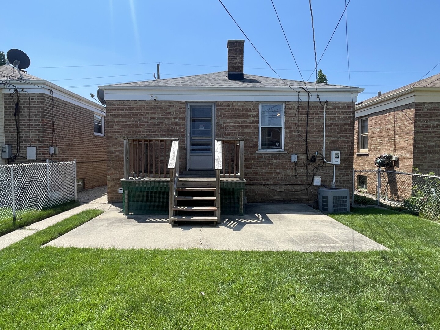 5819 S Narragansett Avenue Property Photo 12