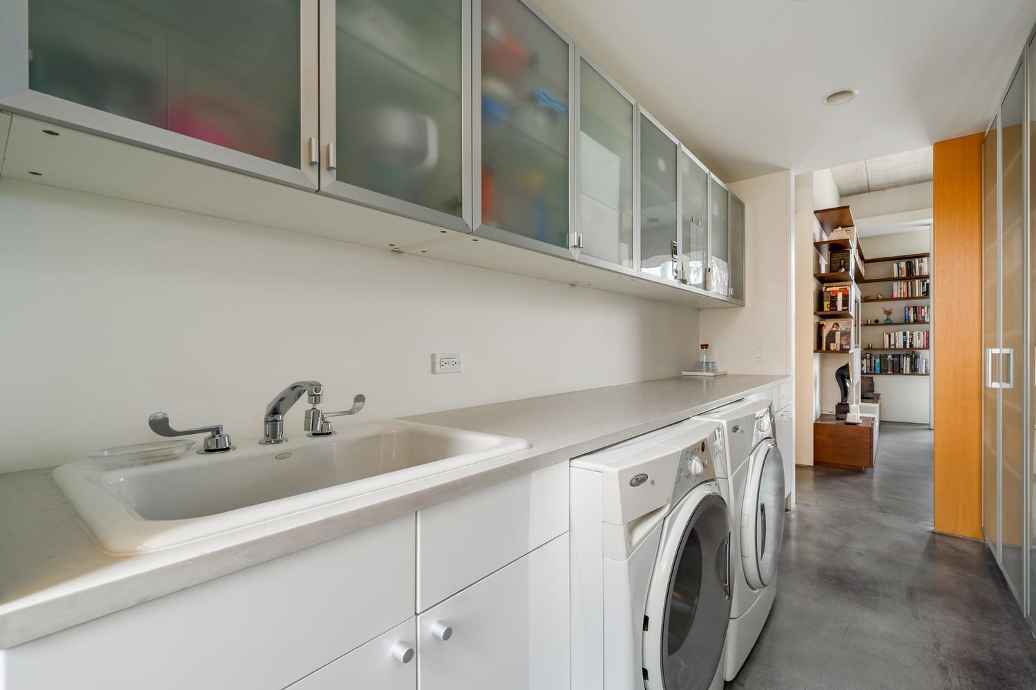 2041 W Roscoe Street Ph Property Photo 27