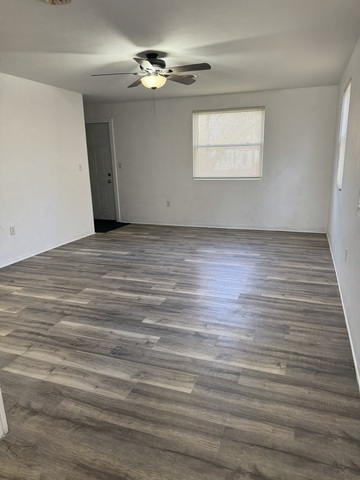 1103 37th St Court Property Photo 3