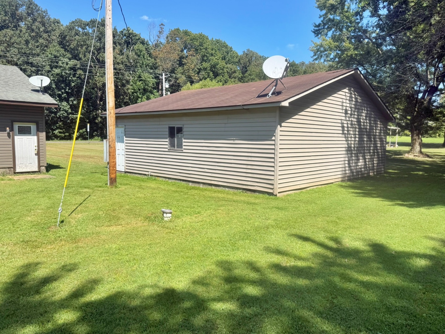 6820 Unity School Road Property Photo 4