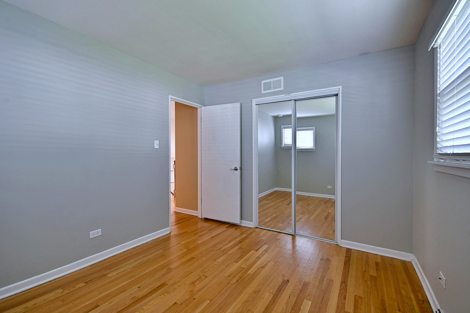 482 E Park Avenue Property Photo 17
