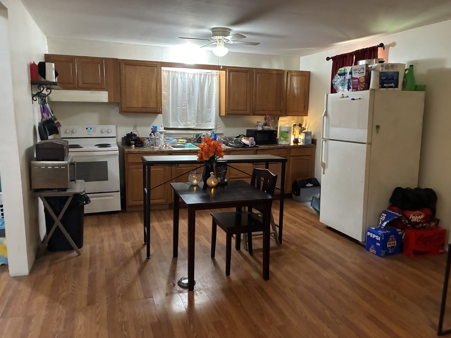 121 E Opdyke Avenue Property Photo 4