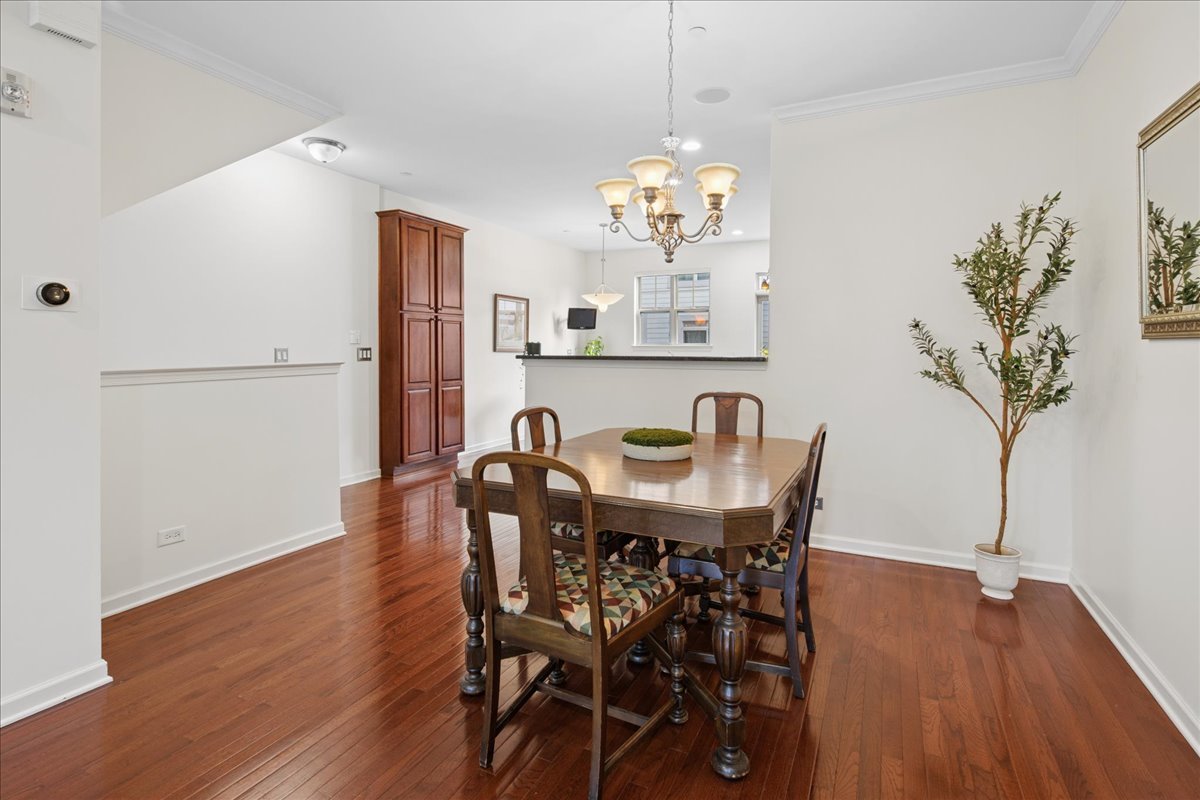 6347 Hennings Court Property Photo 8