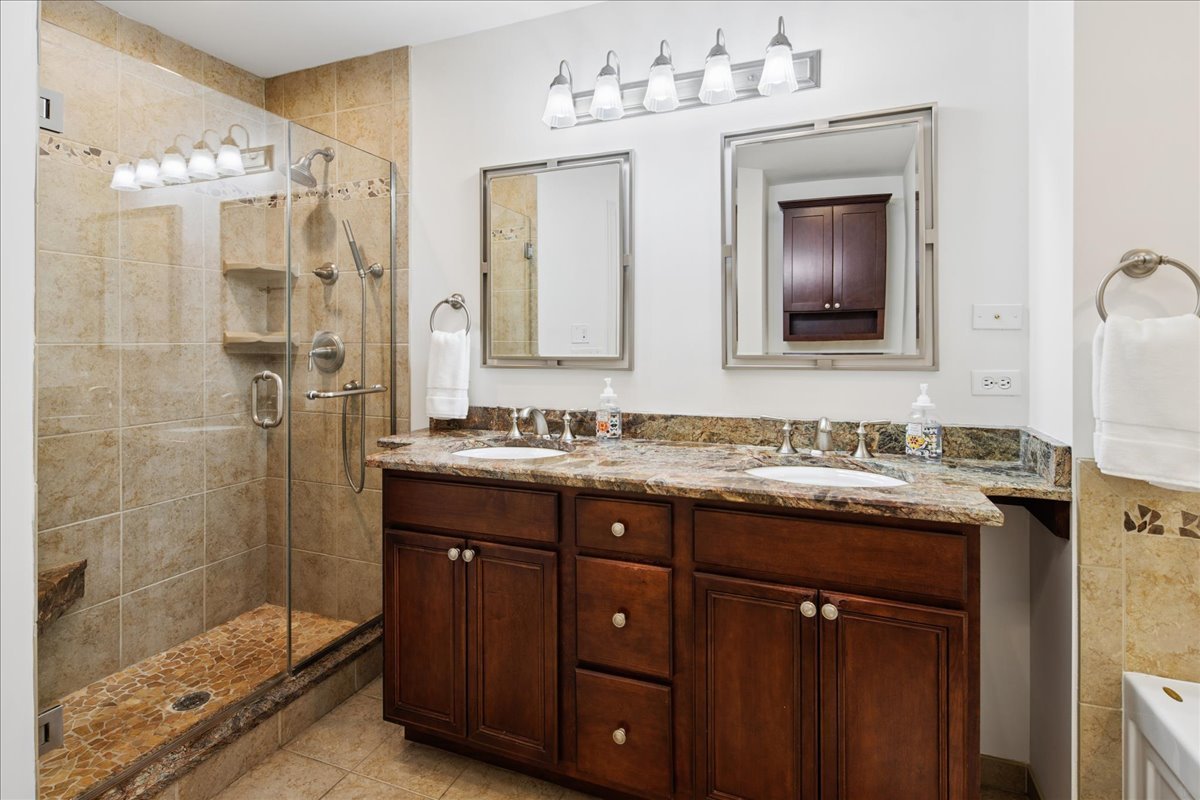 6347 Hennings Court Property Photo 15