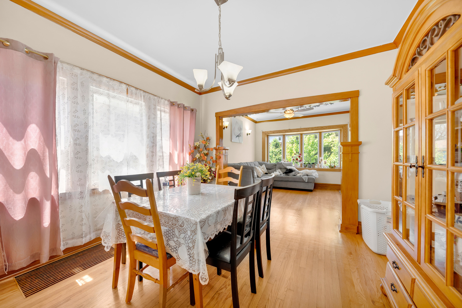 1413 S Central Avenue Property Photo 7