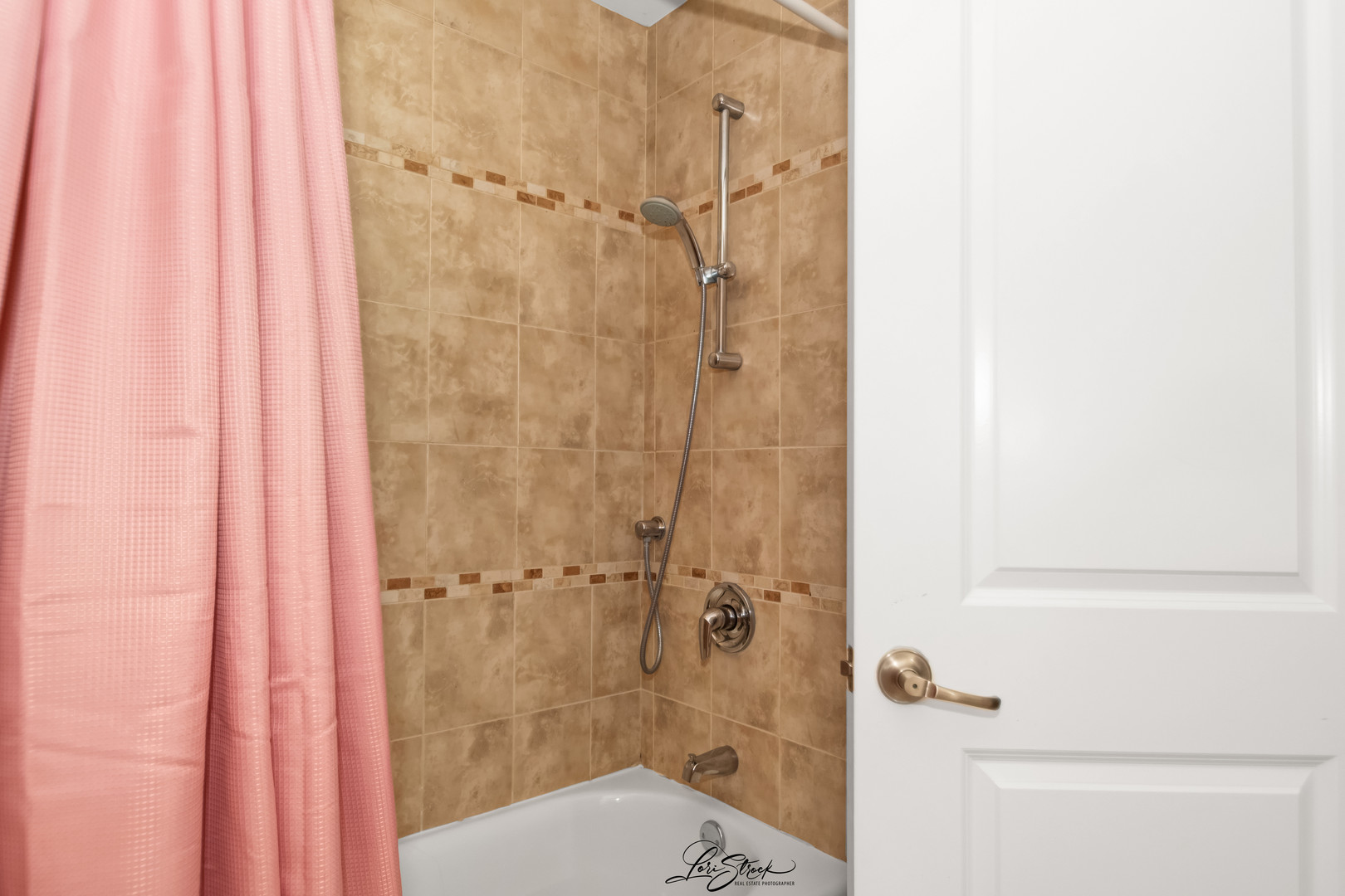 1730 Lunt Avenue Property Photo 20