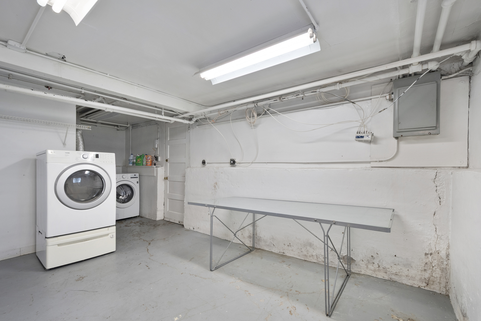 17 N Chester Avenue Property Photo 16