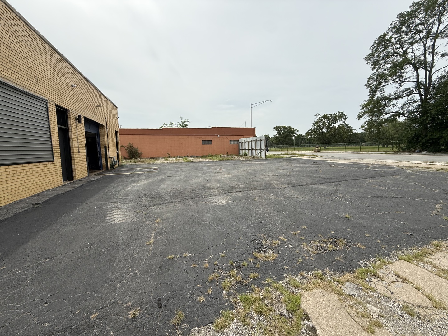 971 Burnham Avenue Property Photo 4