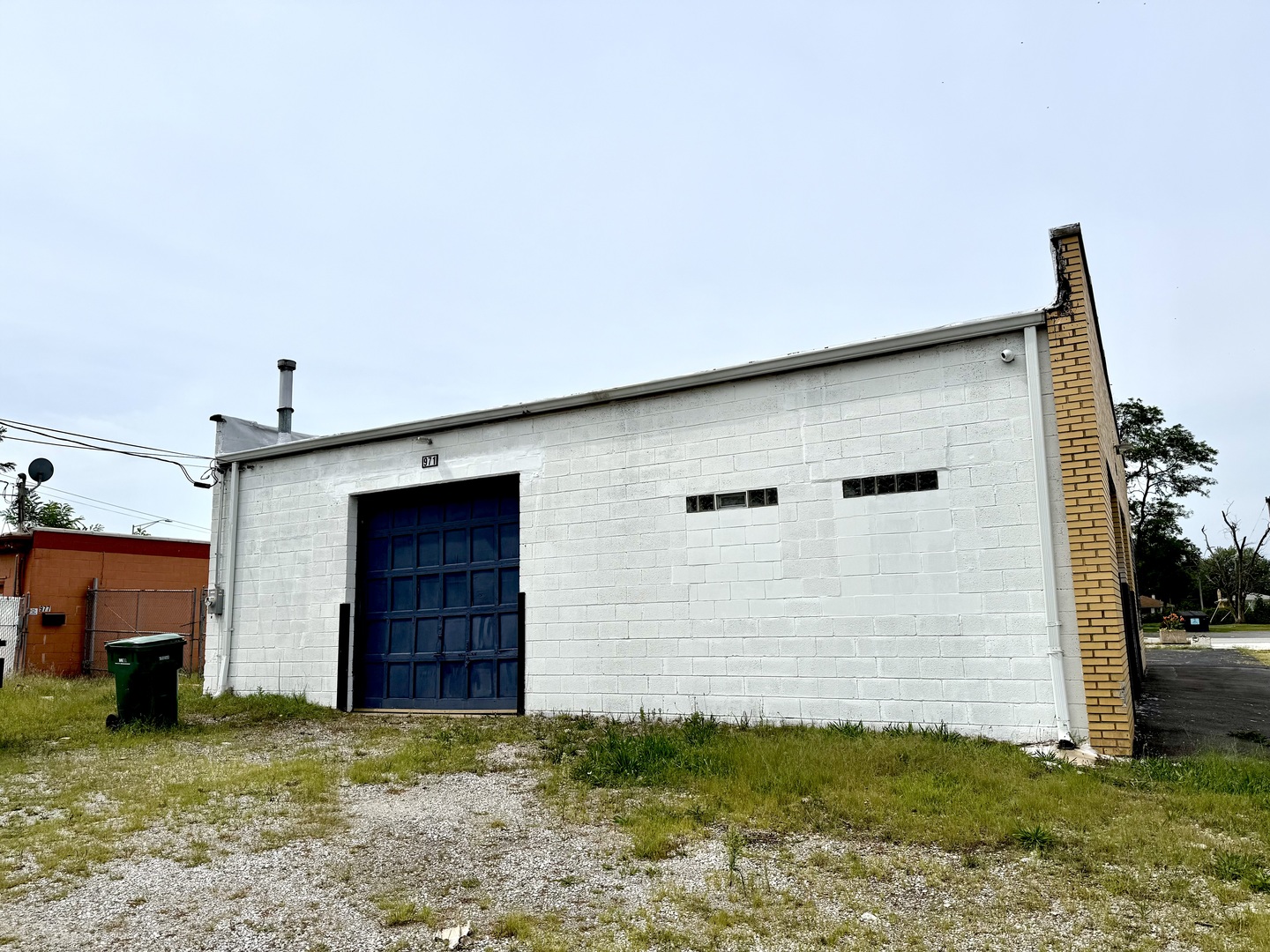 971 Burnham Avenue Property Photo 7