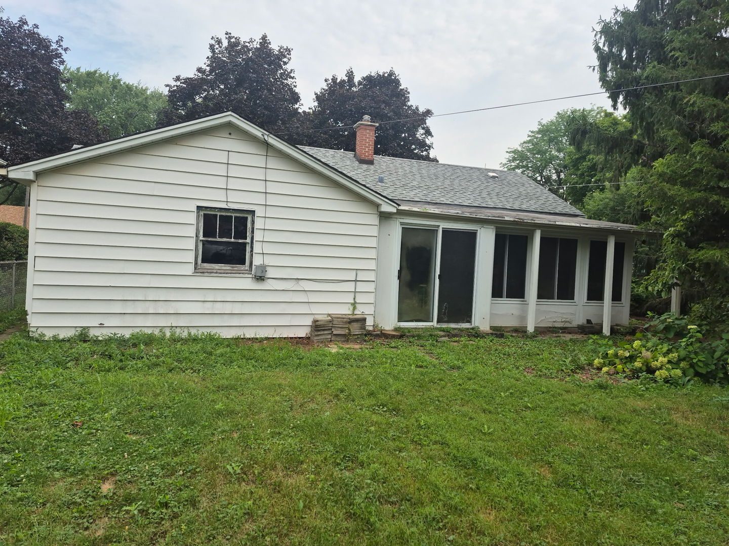726 E Grand Lake Boulevard Property Photo 3