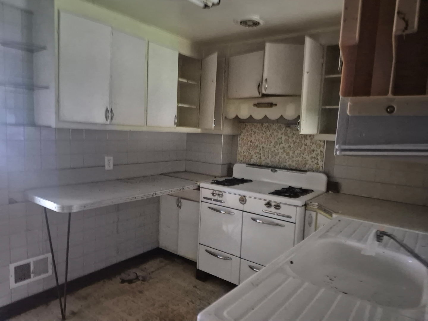 726 E Grand Lake Boulevard Property Photo 5