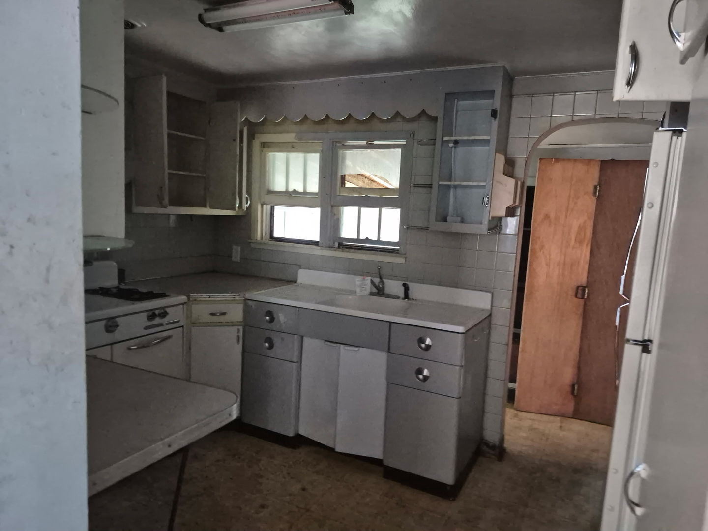 726 E Grand Lake Boulevard Property Photo 6