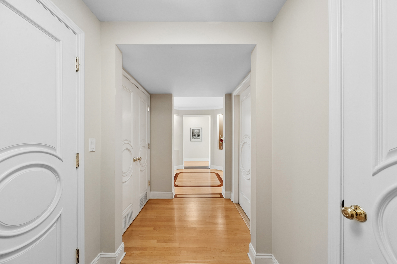 1212 N Lake Shore Drive 16as Property Photo 5