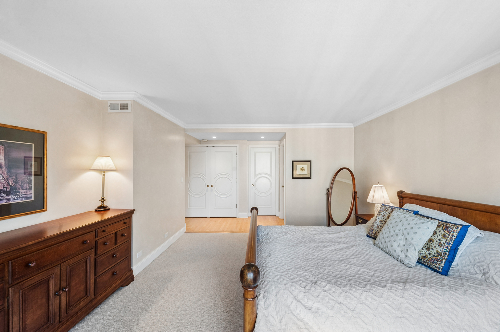 1212 N Lake Shore Drive 16as Property Photo 28