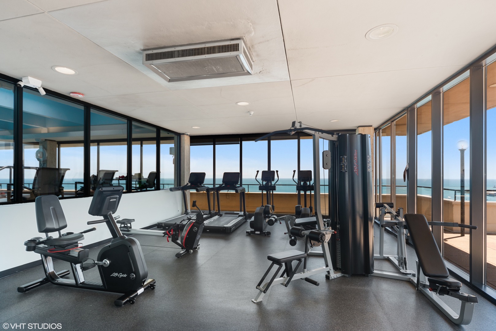1212 N Lake Shore Drive 16as Property Photo 34