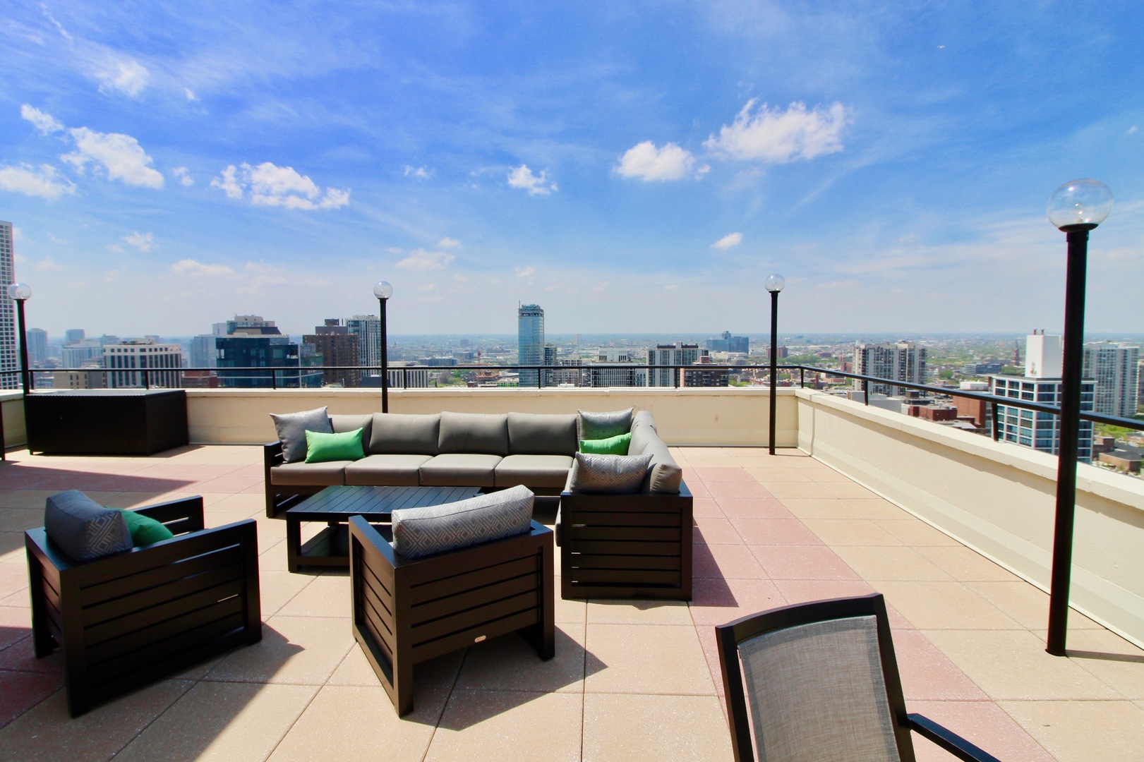 1212 N Lake Shore Drive 16as Property Photo 36