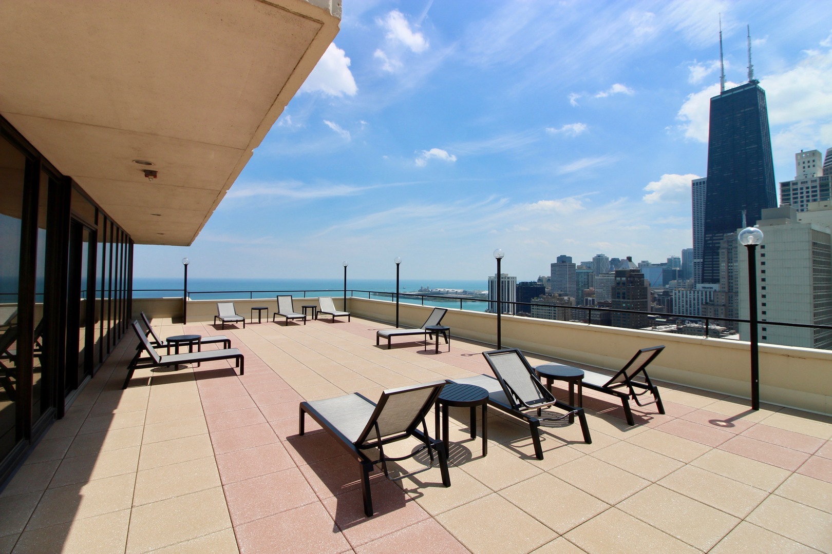 1212 N Lake Shore Drive 16as Property Photo 37