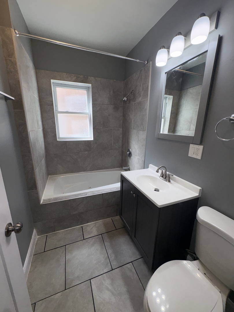 7025 S Chappel Avenue 3 Property Photo 5
