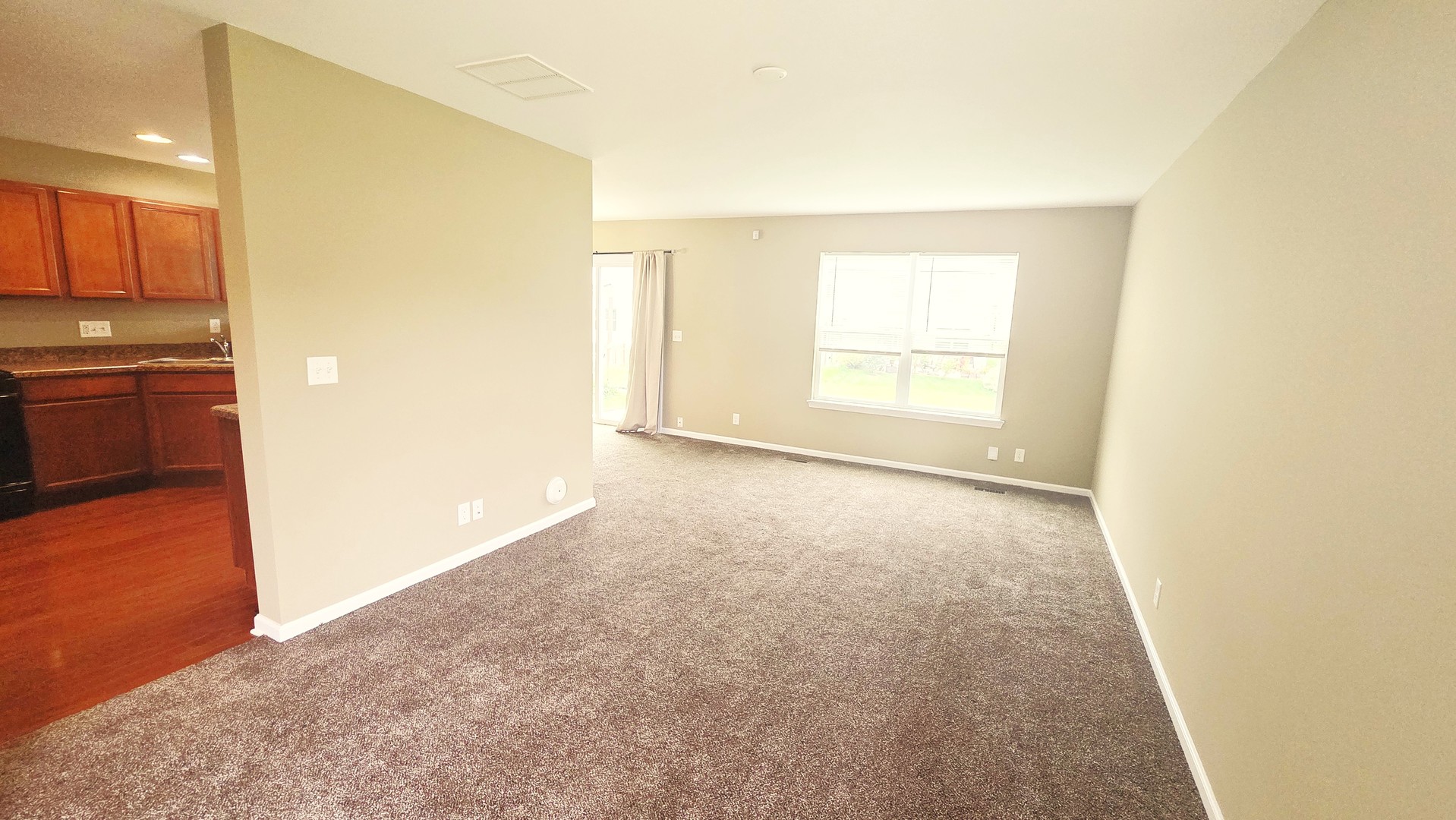 2622 Hearthstone Drive Property Photo 2