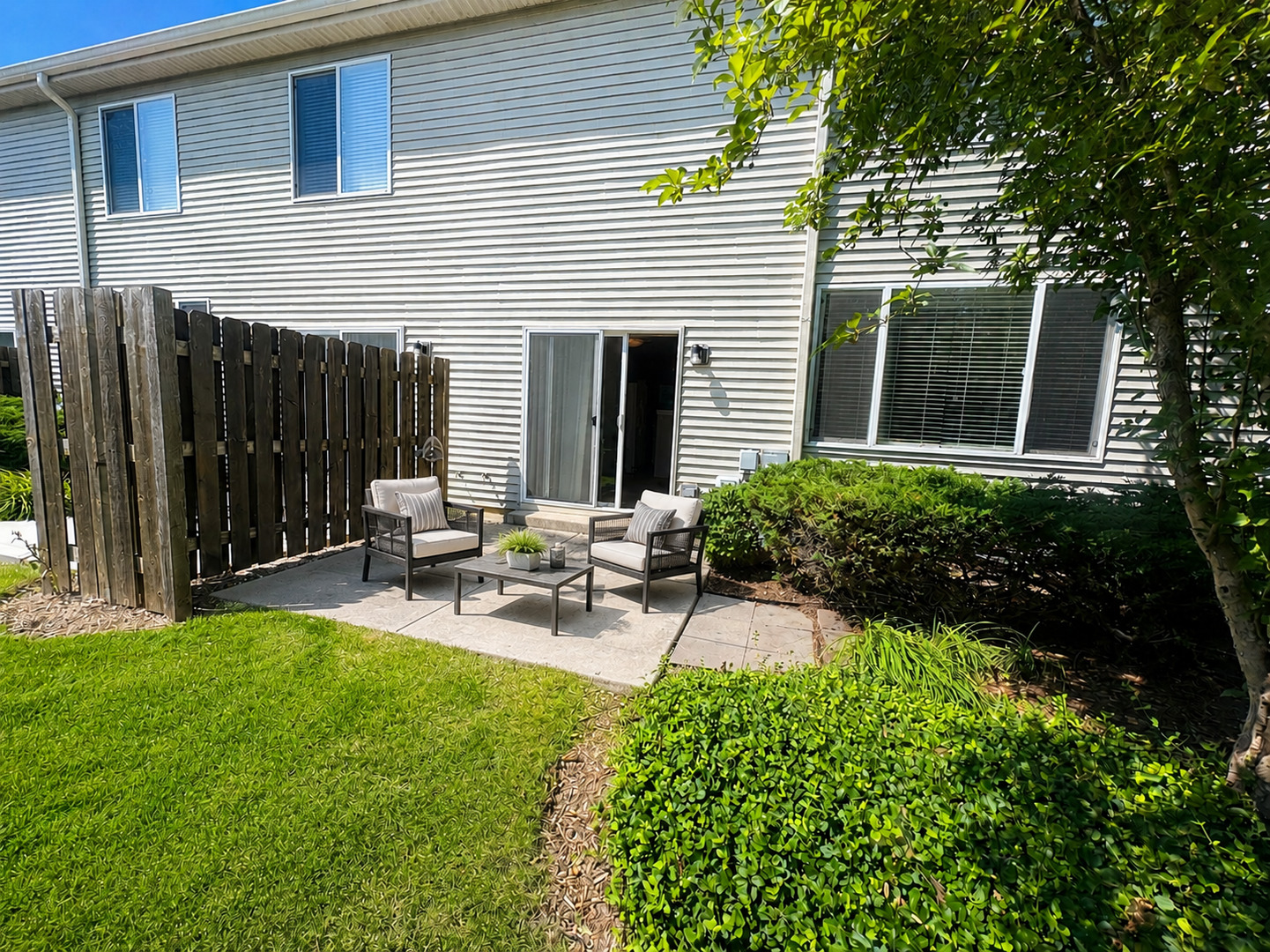 647 Jonathan Drive Property Photo 7